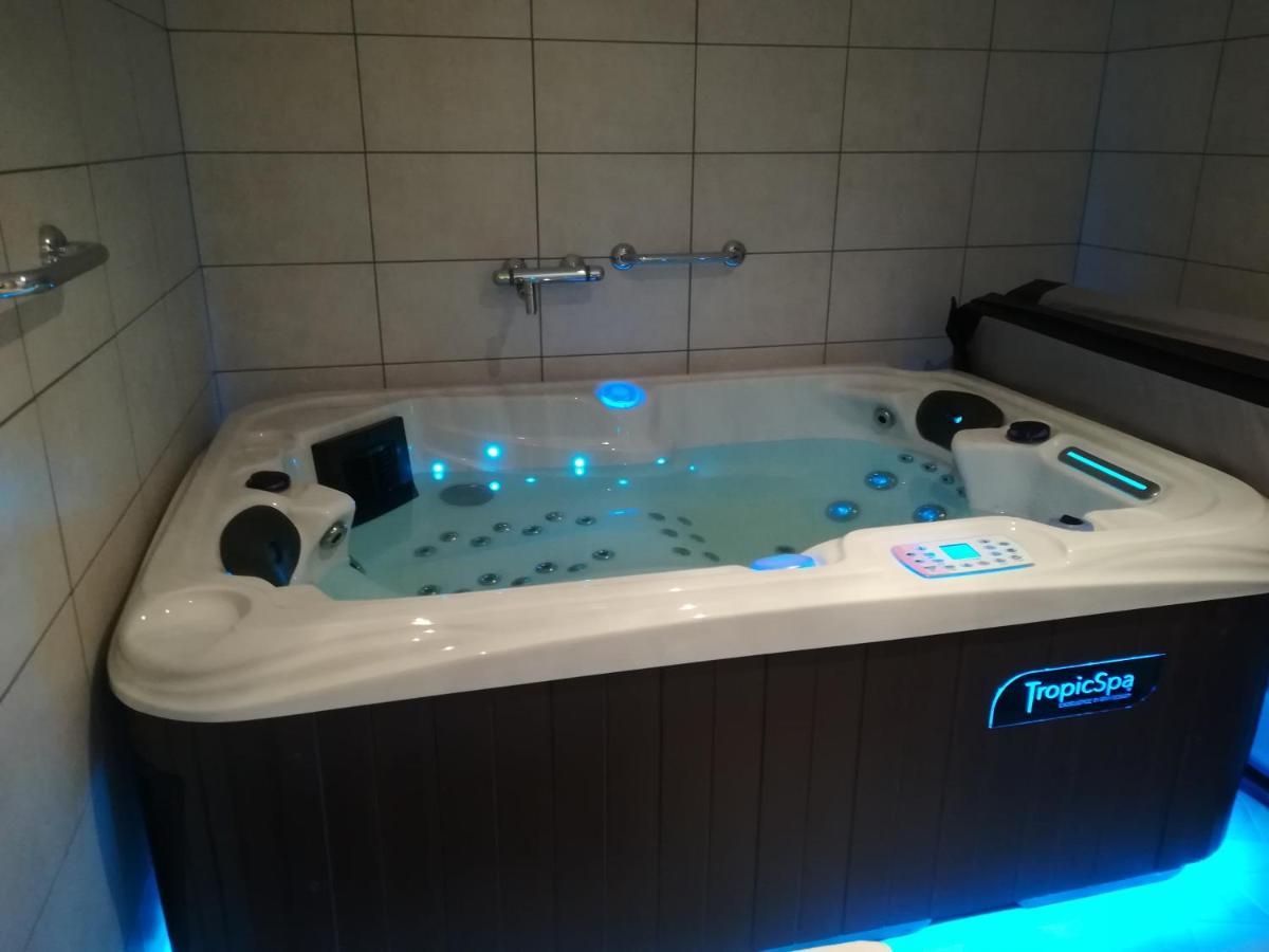 Appartement Avec Jacuzzi Hammam Sauna Privatise Au Rez De Chaussee Ds Maison A Voglans A 2 Kilometres Du Lac Du Bourget En Savoie Entre Chambery Et Aix Les Bains Cure Thermale Εξωτερικό φωτογραφία